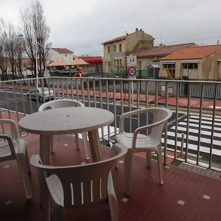 Daire Spacieux T2 4 Pers. Avec Parking Proche A Canet-plage - Fr-1-696-120 Canet-en-Roussillon