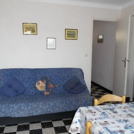 Spacieux T2 4 Pers. Avec Parking Proche A Canet-plage - Fr-1-696-120