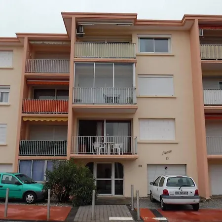 Spacieux T2 4 Pers. Avec Parking Proche A Canet-plage - Fr-1-696-120 Daire